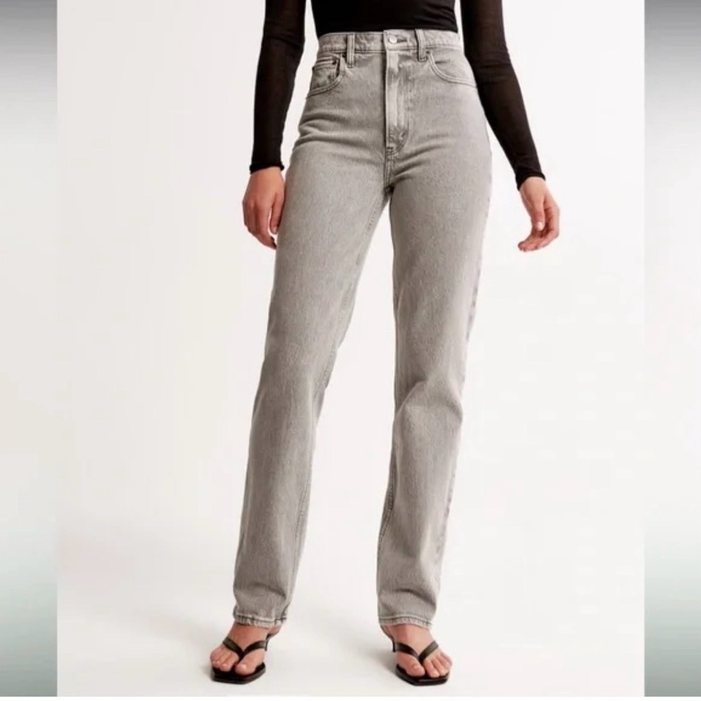 Abercrombie & Fitch Gray '90s straight ultra high rise denim jeans